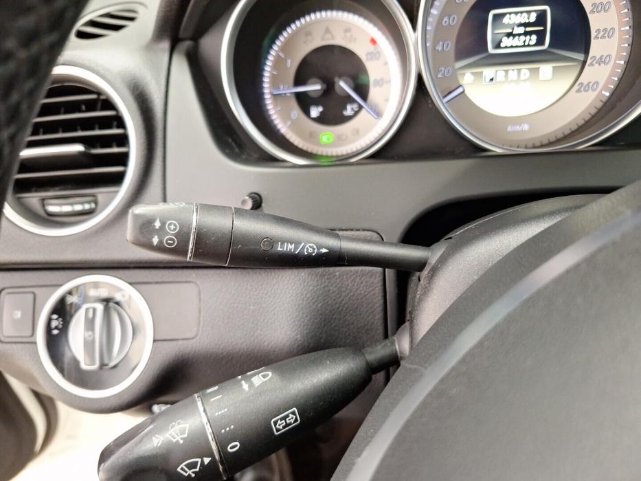 MERCEDES-BENZ C 2011