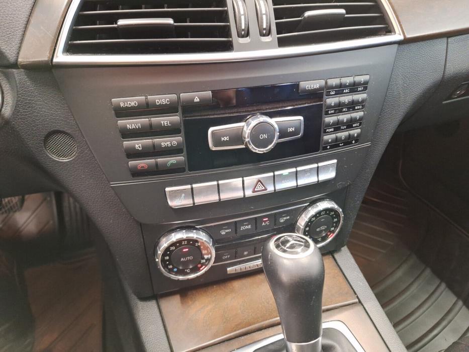 MERCEDES-BENZ C 2011