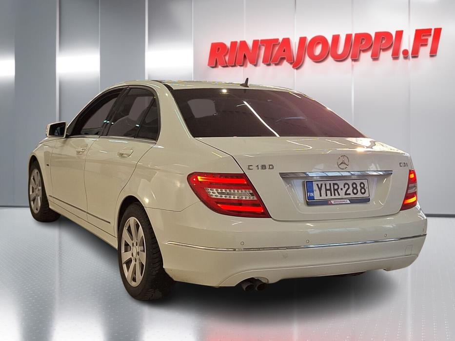 MERCEDES-BENZ C 2011