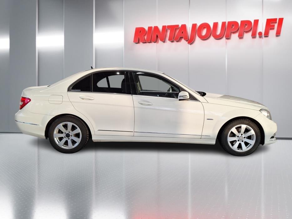 MERCEDES-BENZ C 2011