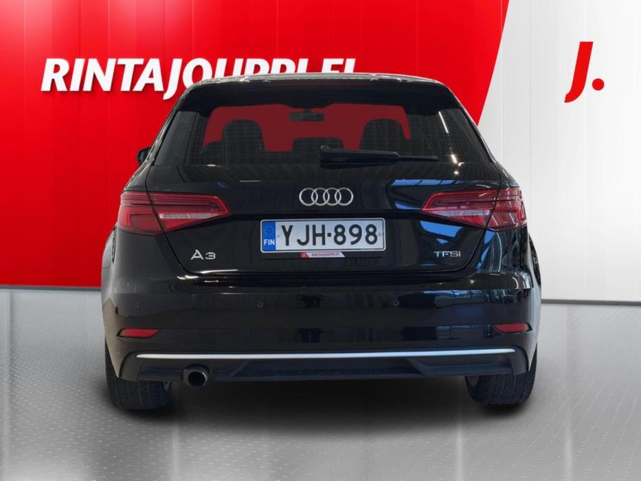 AUDI A3 2016