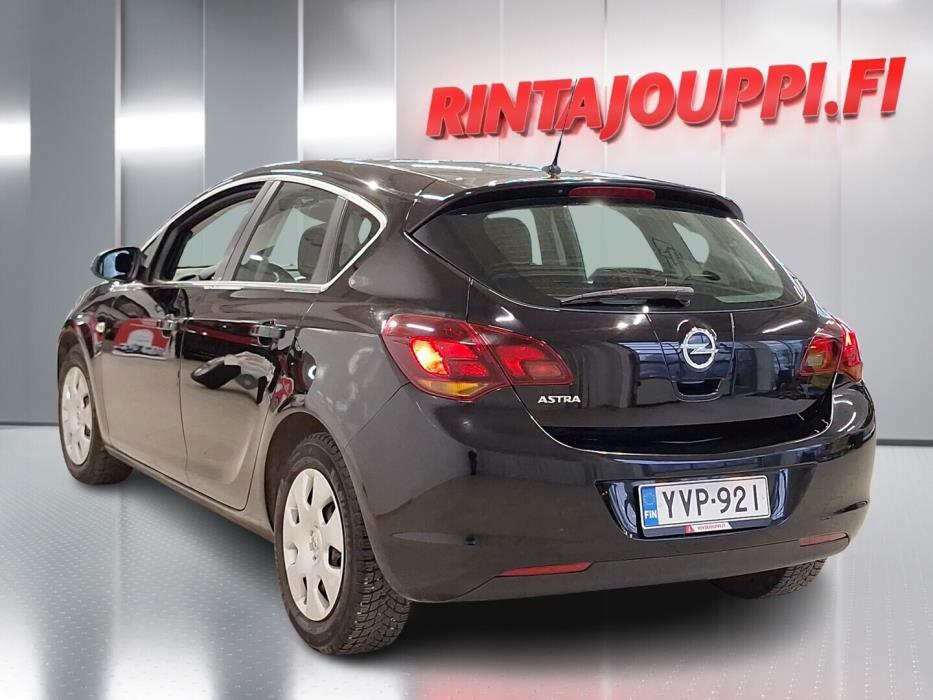 OPEL Astra 2010