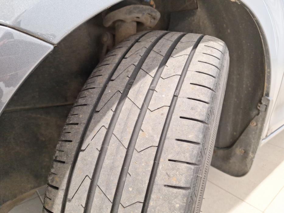 VOLKSWAGEN Jetta 2010