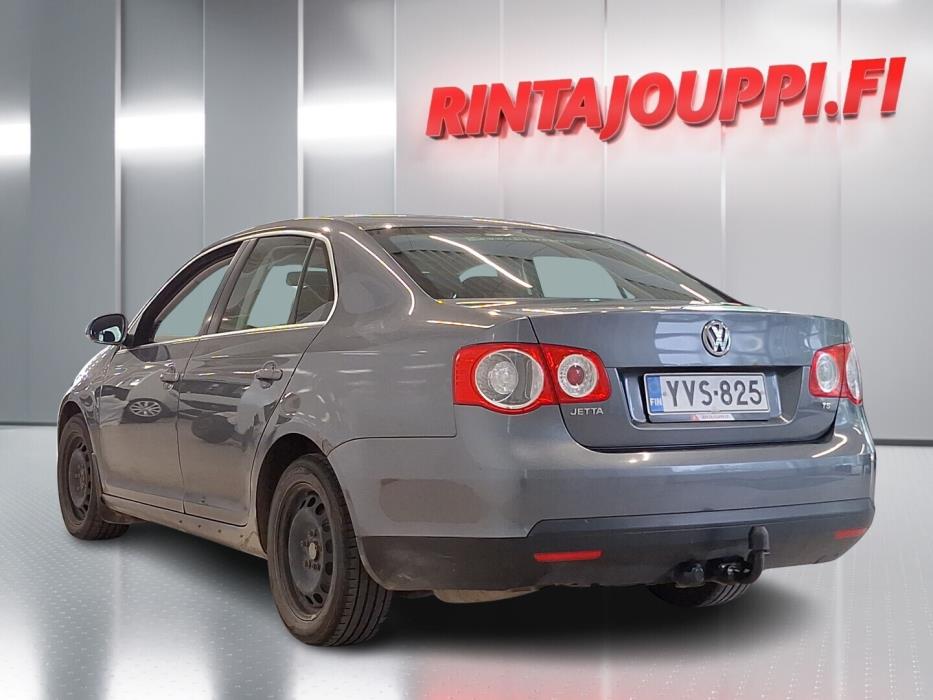 VOLKSWAGEN Jetta 2010