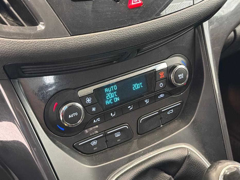 FORD Kuga 2013