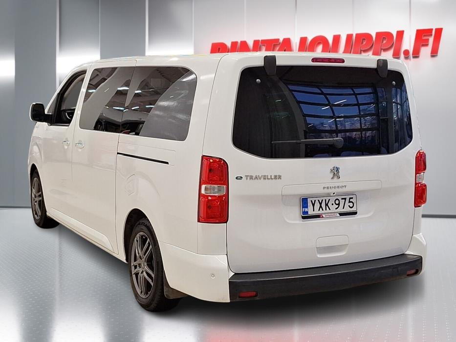 PEUGEOT e-Traveller 2021