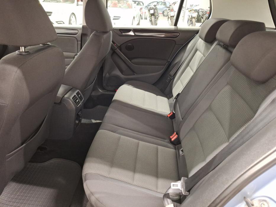 VOLKSWAGEN Golf 2008