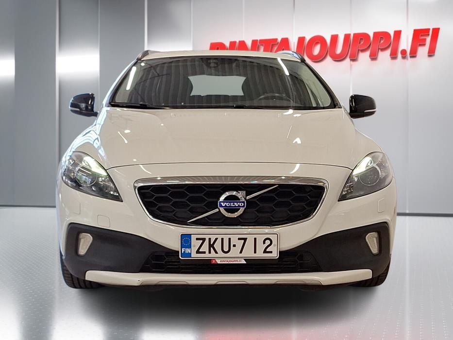 VOLVO V40 Cross Country 2016