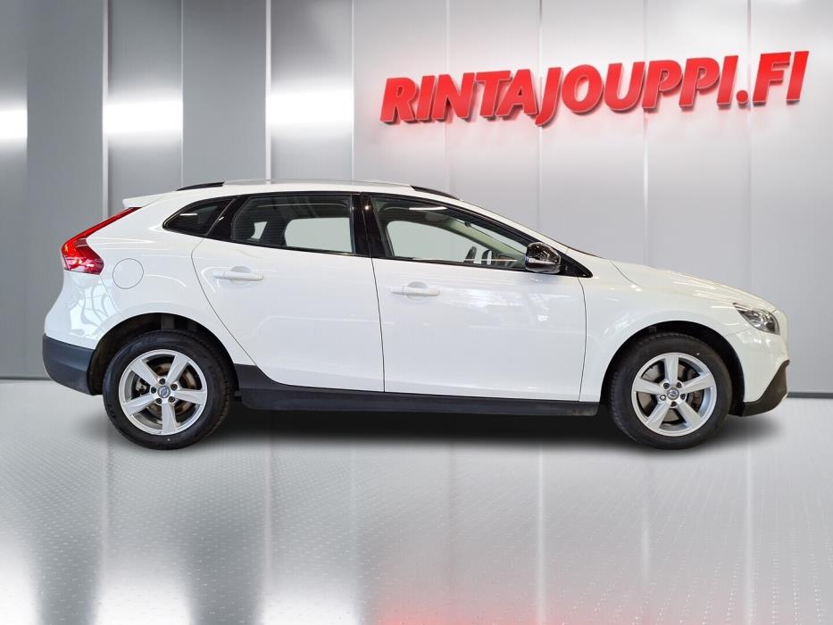 VOLVO V40 Cross Country 2016