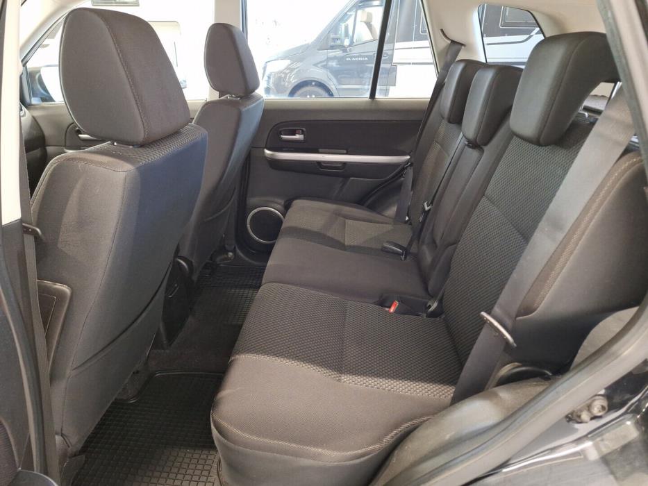 SUZUKI Grand Vitara 2011