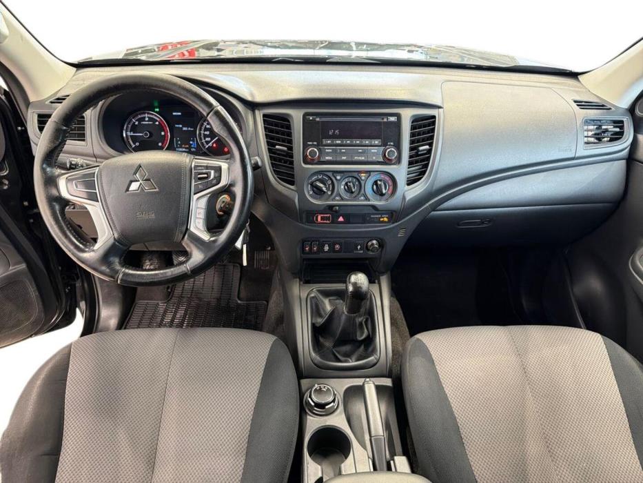 MITSUBISHI L200 2020