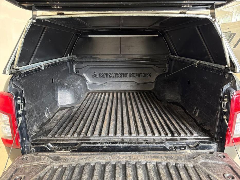 MITSUBISHI L200 2020