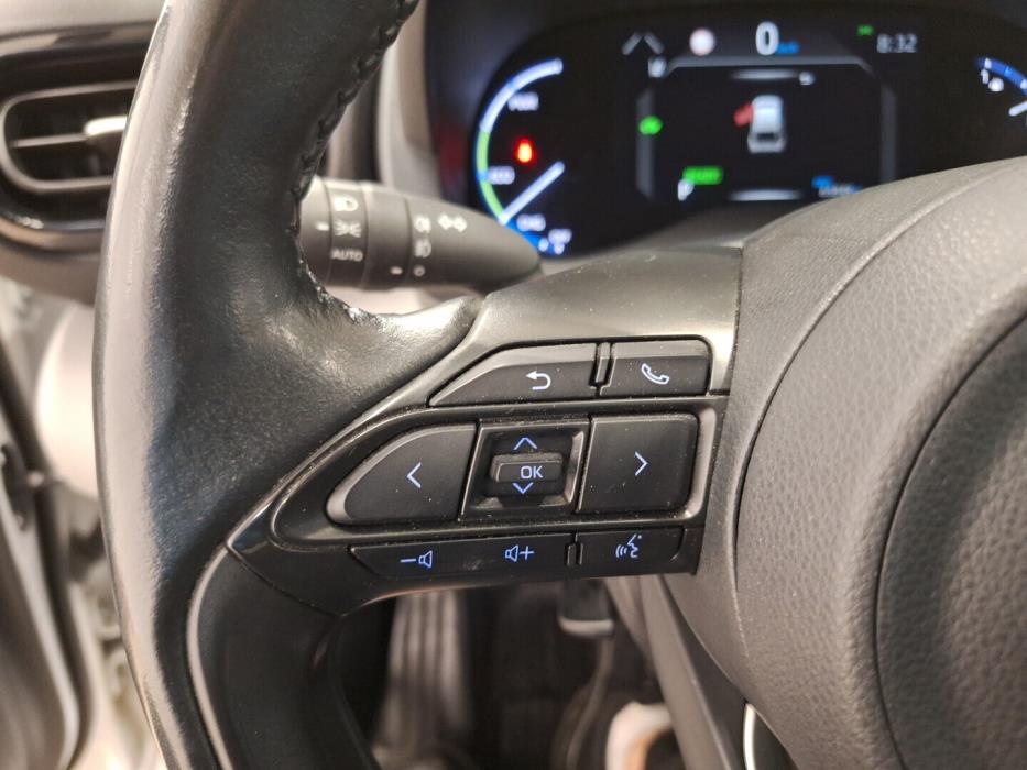 TOYOTA Yaris Cross 2022