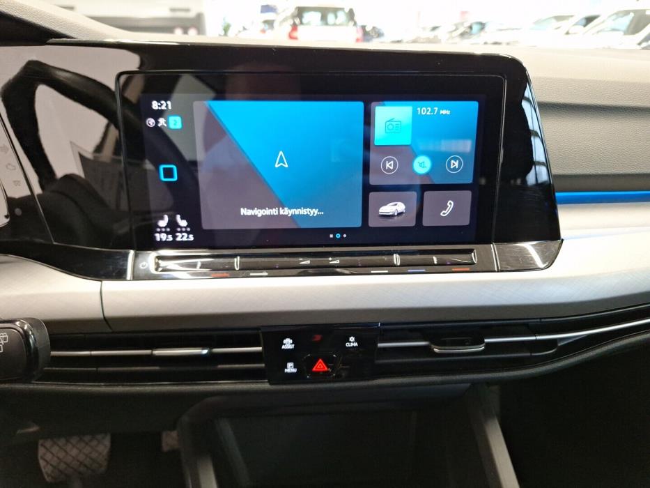 VOLKSWAGEN Golf 2022