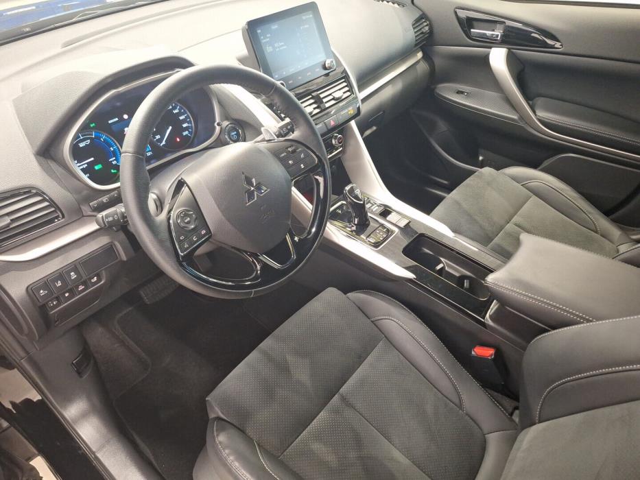 MITSUBISHI Eclipse Cross 2025