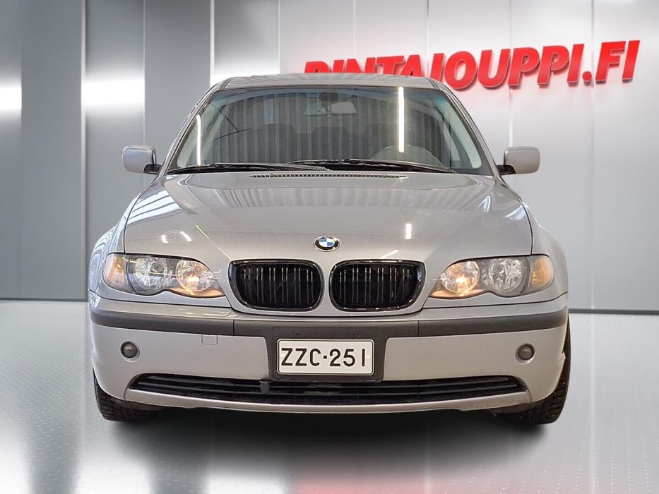 BMW 325 2004
