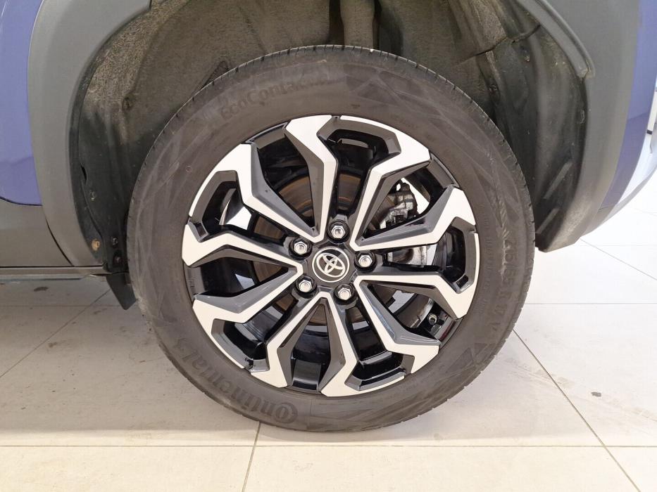 TOYOTA Yaris Cross 2023