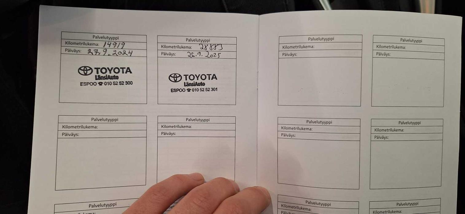 TOYOTA Yaris Cross 2023