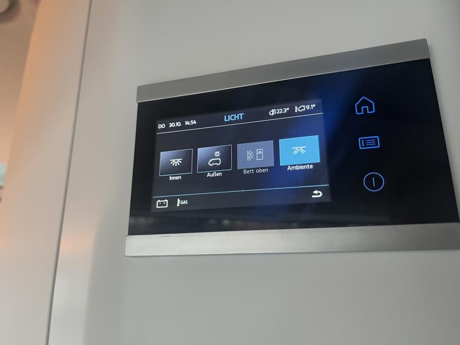 VOLKSWAGEN GRAND CALIFORNIA 680 2021