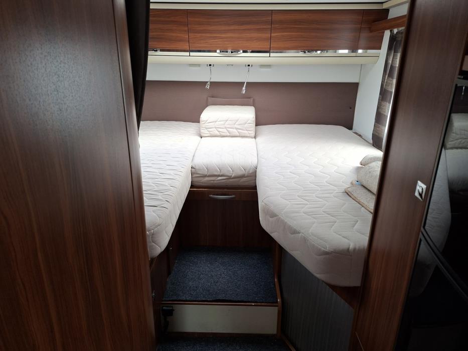 ADRIA Matrix Supreme M 687 SL 2015