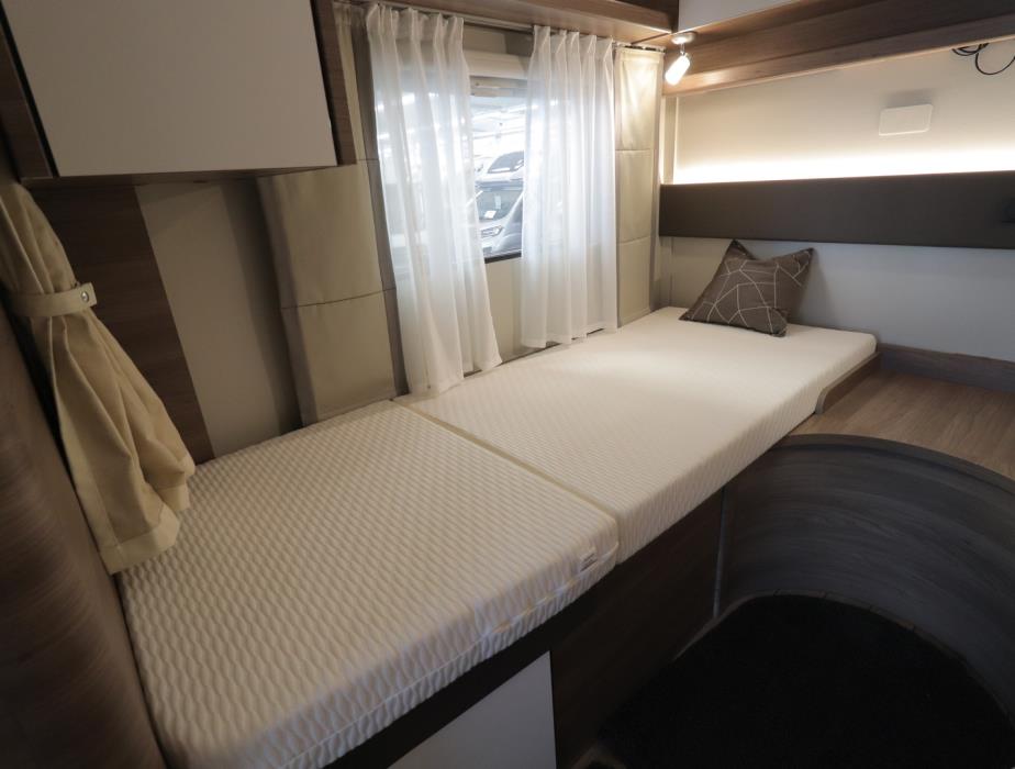 KNAUS Live Wave 700MEG 2019
