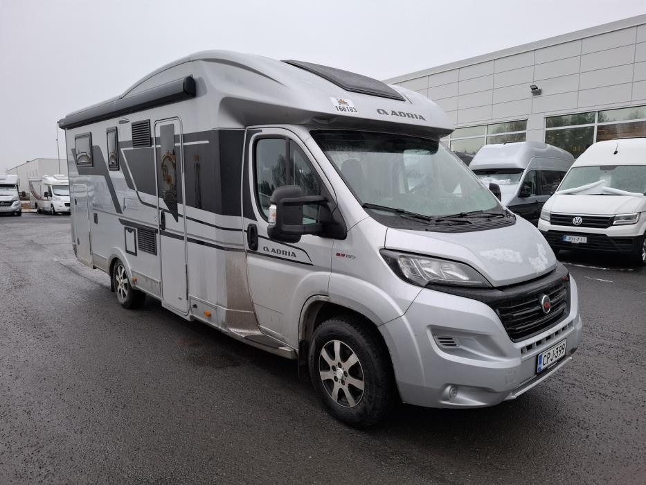 ADRIA MATRIX 670 SL J EDITION 2021