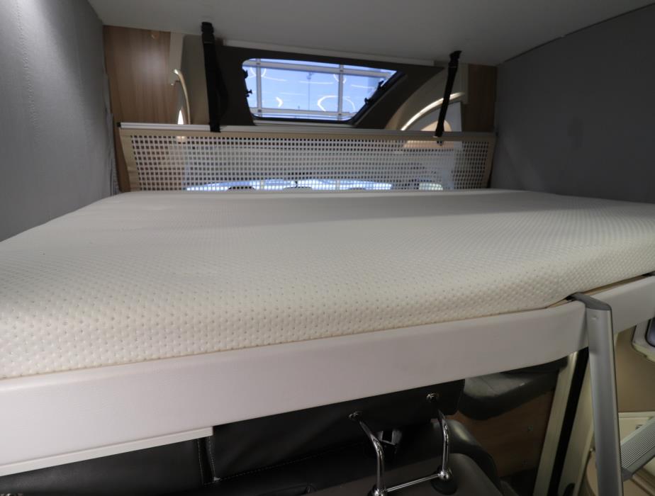 ADRIA MATRIX 670 SL J EDITION 2021