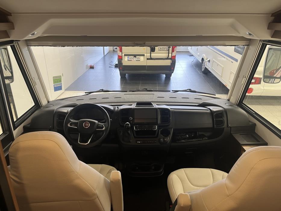RAPIDO 854F 2025