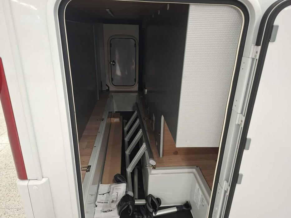 RAPIDO 854F 2025
