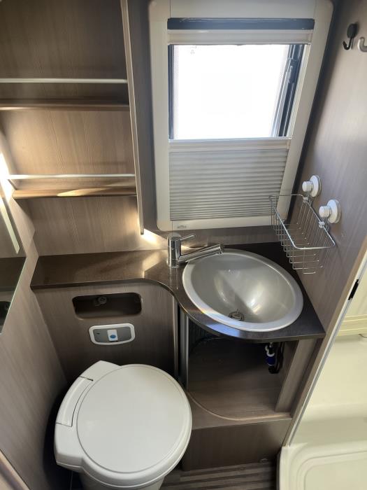 ADRIA MATRIX SUPREME M 687 SL ALDE 2012