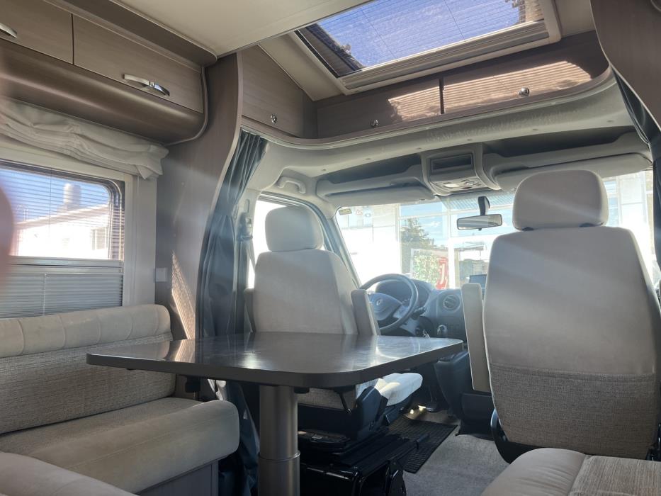 ADRIA MATRIX SUPREME M 687 SL ALDE 2012