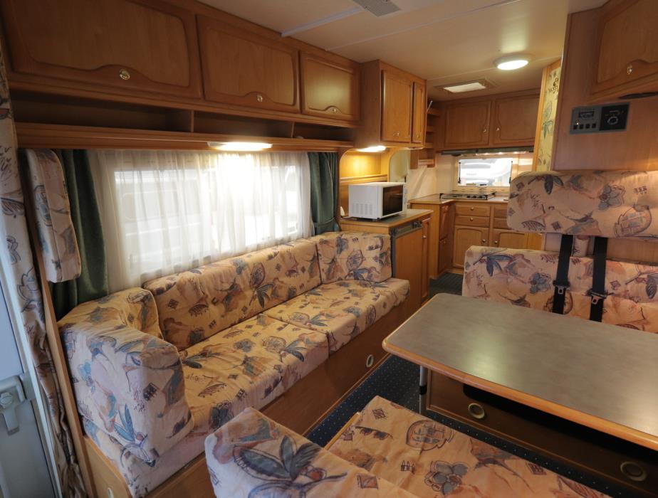 EURA MOBIL INTEGRA 606LSS 1998