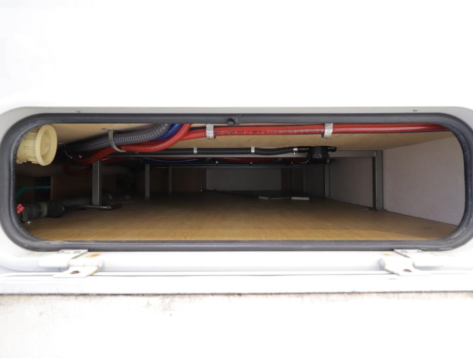 EURA MOBIL INTEGRA 606LSS 1998