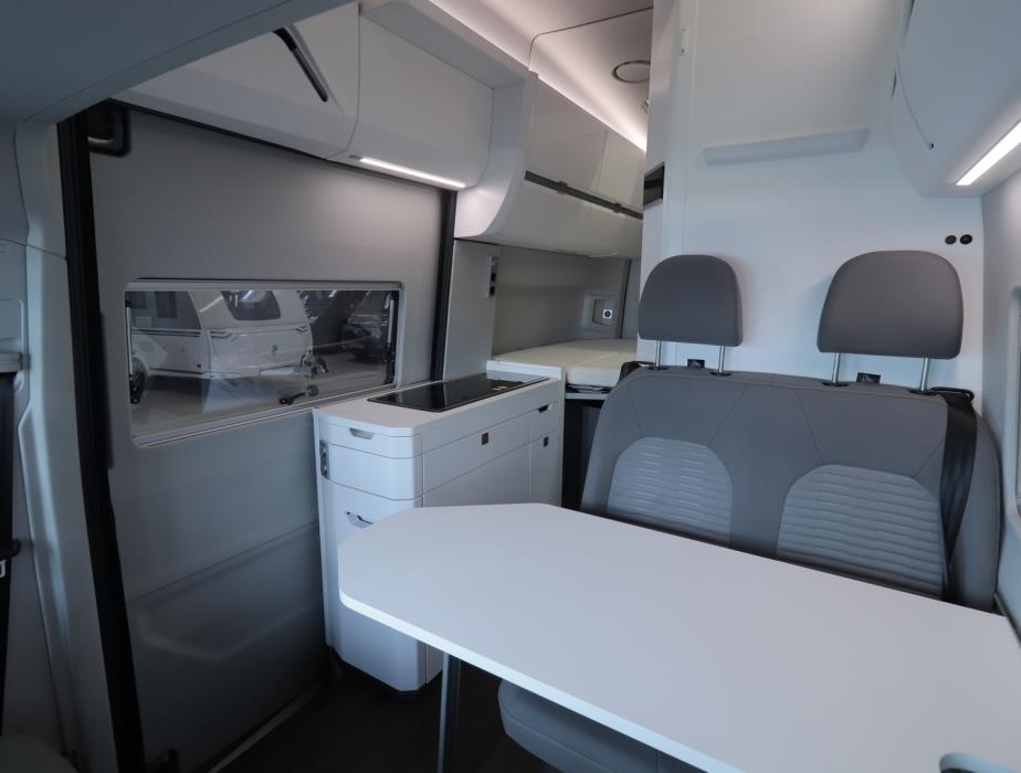 VOLKSWAGEN GRAND CALIFORNIA 600 2023