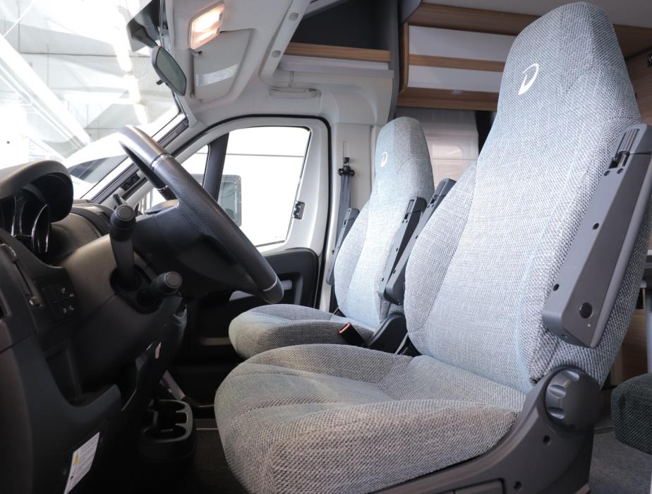 DETHLEFFS Just T6752 DBL 2022