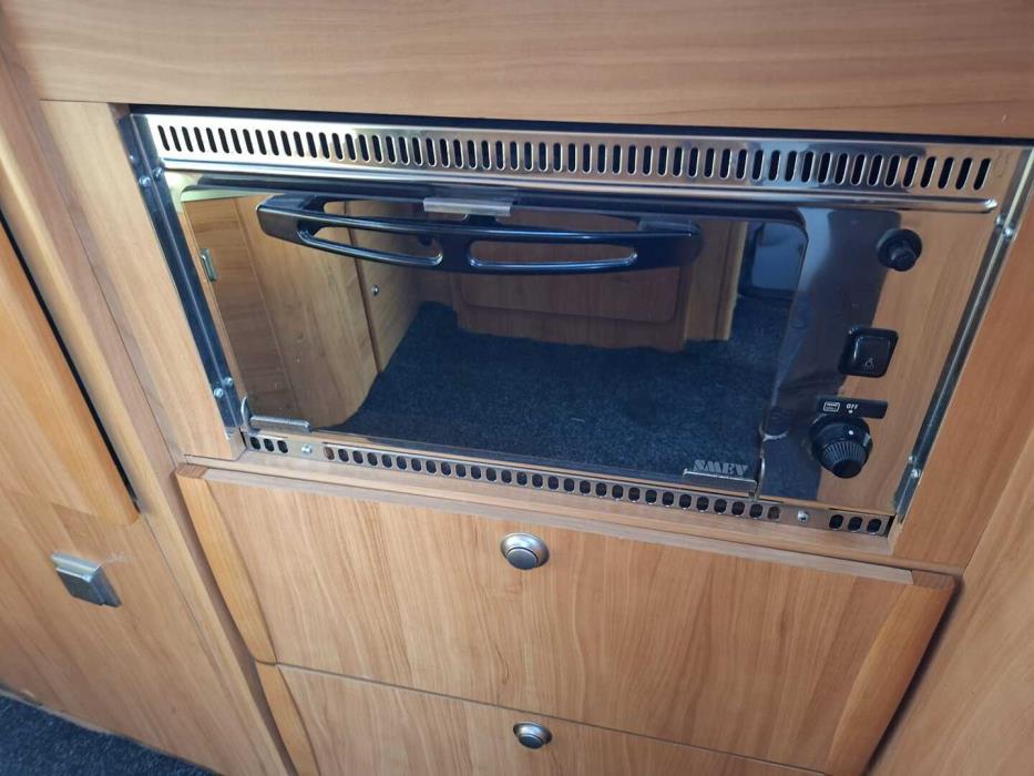 ADRIA IZOLA S 687 SP 2008
