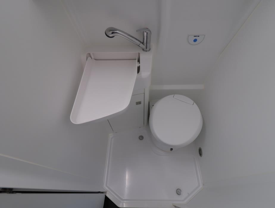 VOLKSWAGEN GRAND CALIFORNIA 680 2021