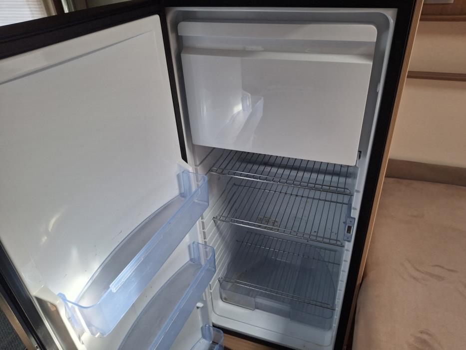 ADRIA MATRIX AXESS M 650 SF 2012