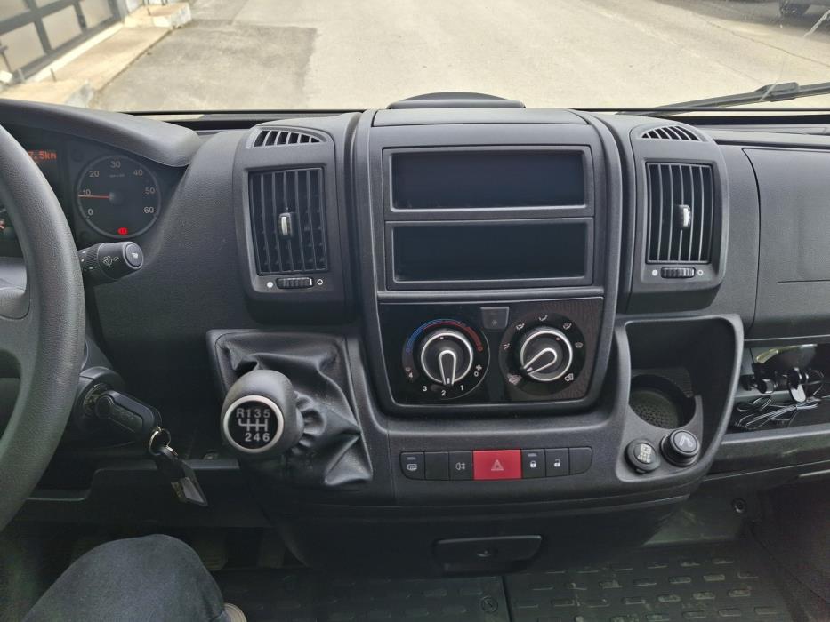 ADRIA MATRIX AXESS M 650 SF 2012