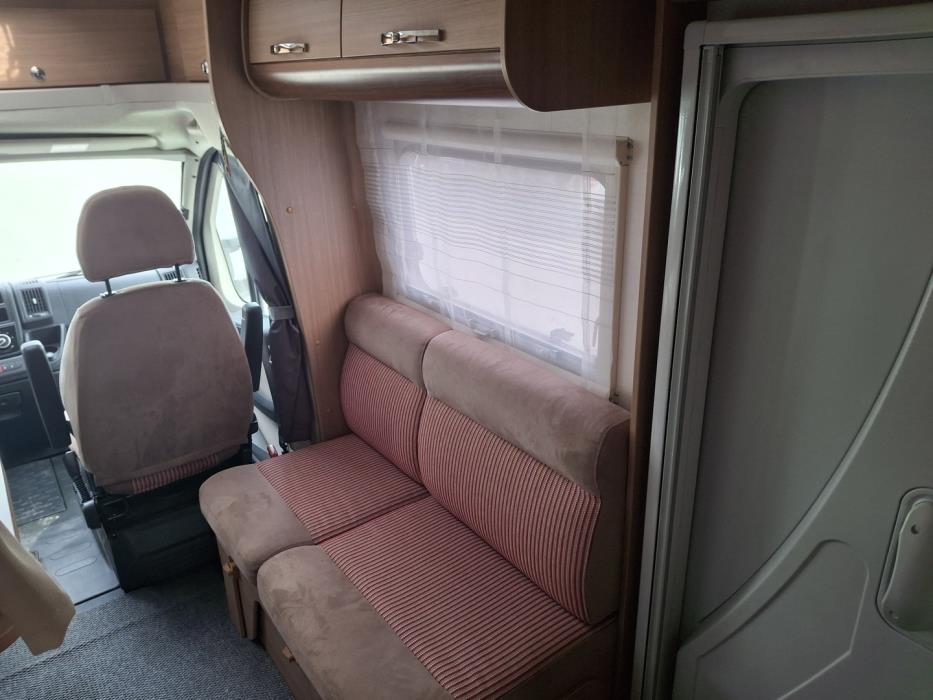 ADRIA MATRIX AXESS M 650 SF 2012