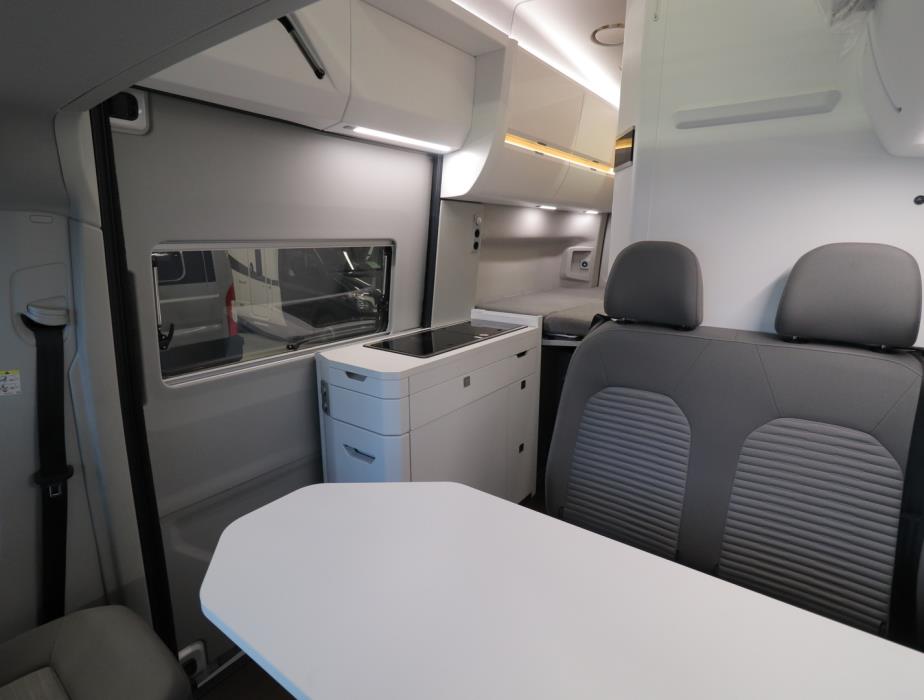 VOLKSWAGEN GRAND CALIFORNIA 600 2023