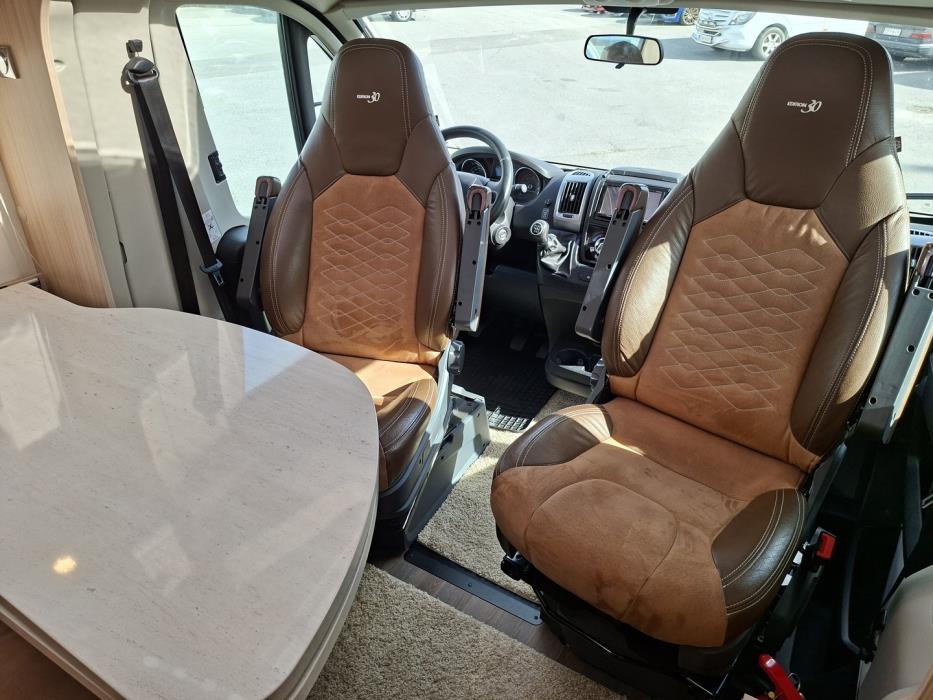 BÜRSTNER NEXXO T690G 2017