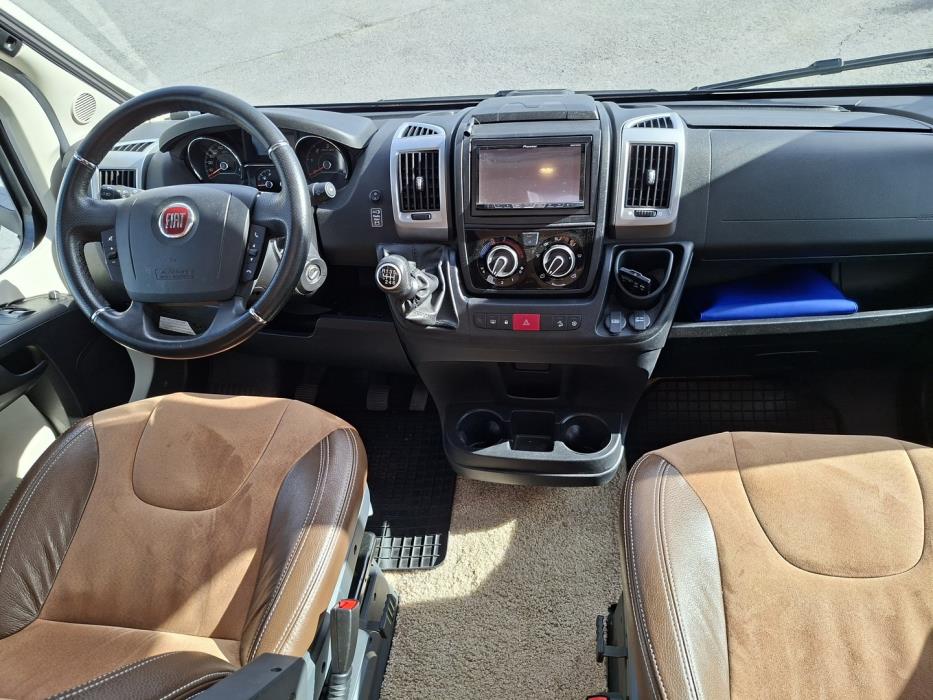 BÜRSTNER NEXXO T690G 2017