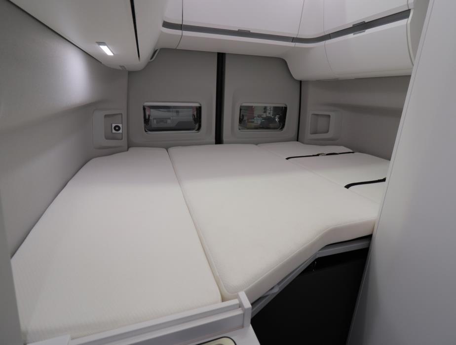 VOLKSWAGEN GRAND CALIFORNIA 600 2023