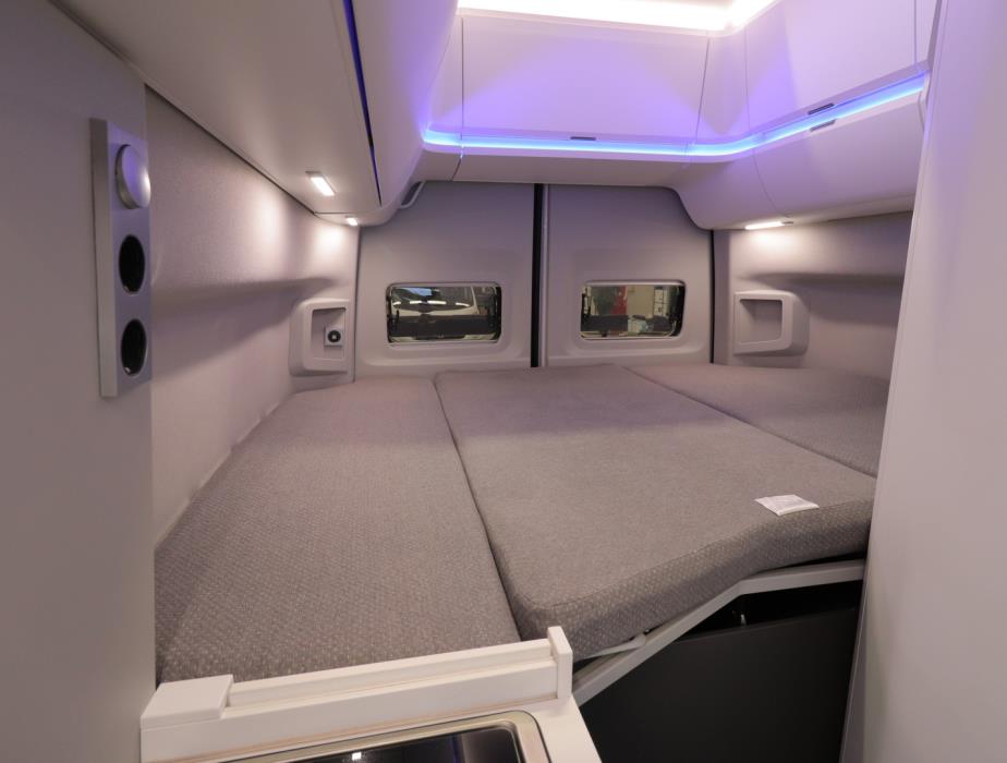 VOLKSWAGEN GRAND CALIFORNIA 600 2023