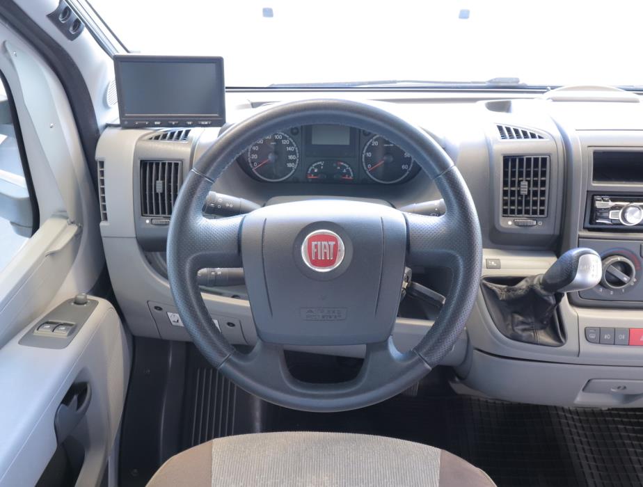 ADRIA CORAL S 670 SL 2011