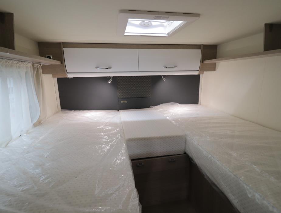 BÜRSTNER Lyseo Time T690 G Skyline Edition 2025