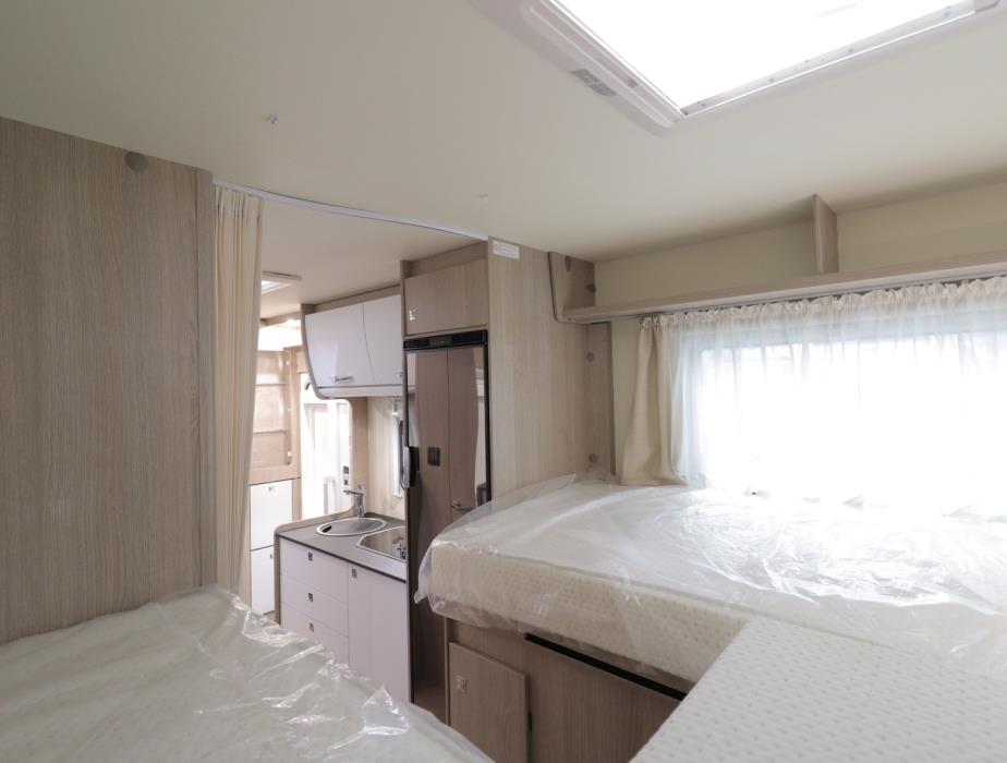 BÜRSTNER Lyseo Time T690 G Skyline Edition 2025