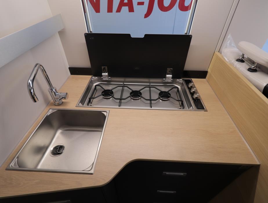 ADRIA MATRIX 670 SL 60 YEARS SELECTION 2026