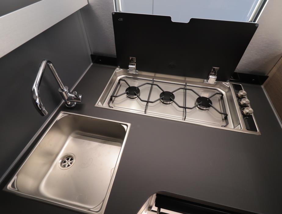 ADRIA MATRIX SUPREME 670 SL ALDE 2026